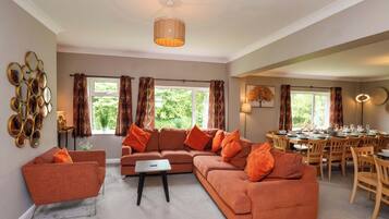 Cottage | Living area