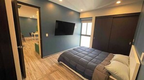 1 quarto, cofres nos quartos, escrivaninha