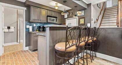 Sleeps 14, Game Room/Movie Theater, Hot Tub + MORE