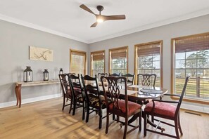 Dining - Sleeps 14, Game Room,Movie Theater,Dock +MORE (Eatonton)