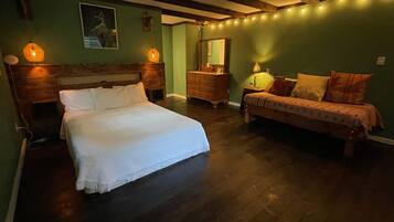 Superior Room, Multiple Beds | 1 bedroom, iron/ironing board, free WiFi, bed sheets