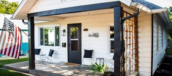 Cozy family friendly home within walking distance of Main Street!