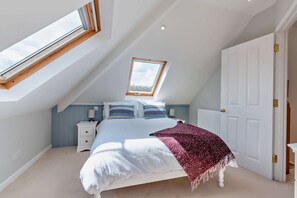 5 bedrooms, iron/ironing board, WiFi, bed sheets - Elegantly decorated, family friendly - Fosseside House (Bourton-on-the-Water)