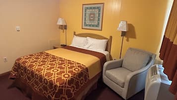 One Queen Bedroom | Desk, laptop workspace, rollaway beds, free WiFi