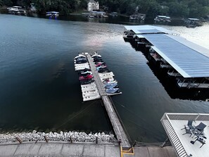 Marina - Beautiful 2bed to bath over looking the Lake and pool @MM-17 Amazing Location (Osage Beach)