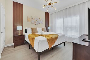 4 多间卧室、客房内保险箱、免费 WiFi、床单