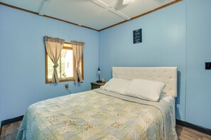 2 bedrooms, iron/ironing board, WiFi, bed sheets - French Lick Getaway w/ Deck, Grill & Fire Pit! (French lick)