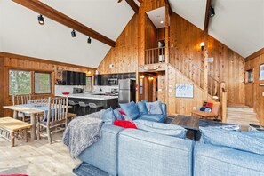 Fernseher, Kamin