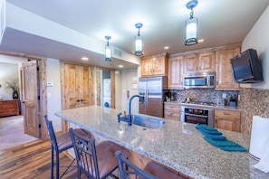 Fridge, microwave, oven, stovetop - Park City Mountain Penthouse | Ski-In / Ski-Out Lodge |  Hot Tubs | Pools | Gym | Free Parking Spot (Park City)