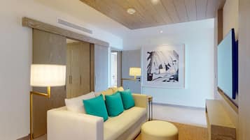 Brankas, setrika/meja setrika, Wi-Fi gratis, dan seprai linen