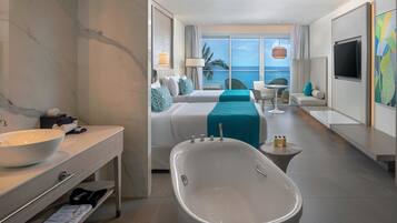 Platinum Junior Suite | Spa | Couples treatment rooms, sauna, steam room, body treatments