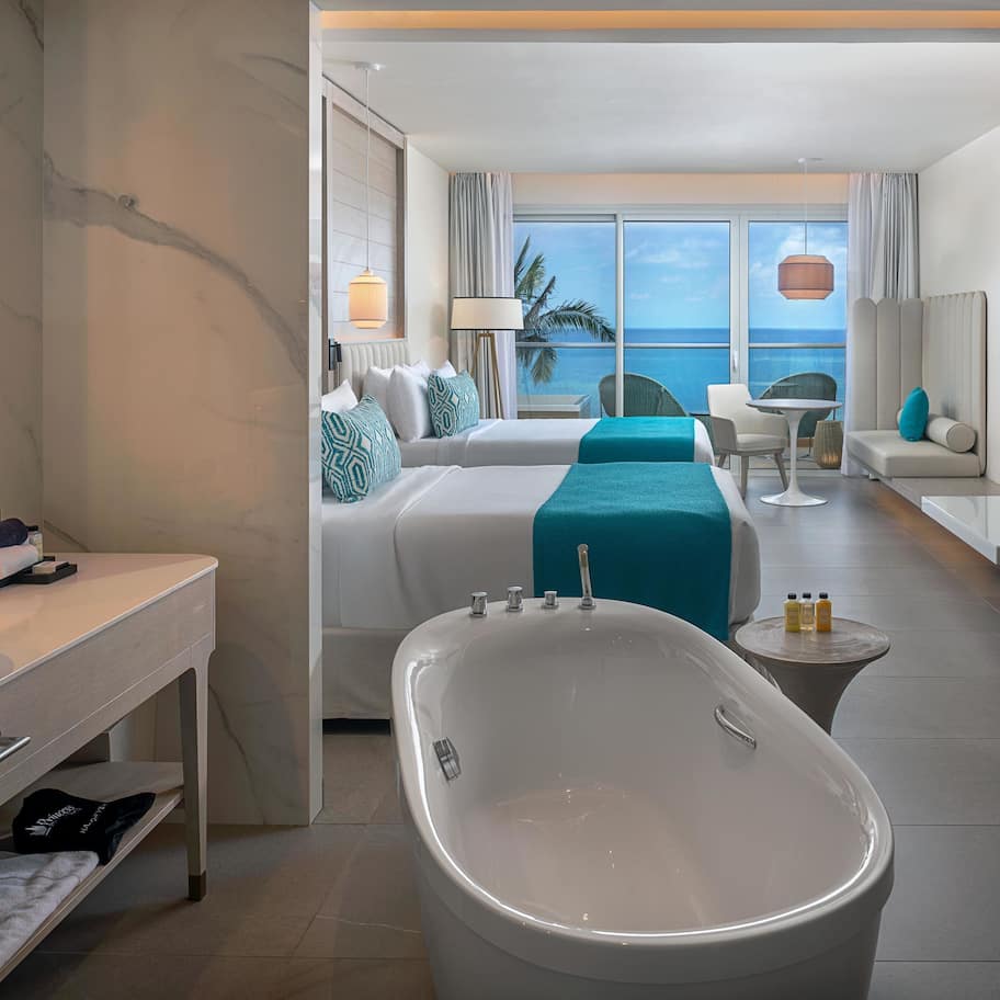 Junior Suite (Platinum) | Spa | Couples treatment rooms, sauna, steam room, body treatments
