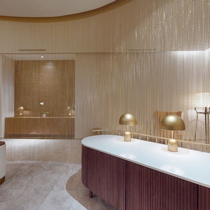 Couples treatment rooms, sauna, steam room, body treatments