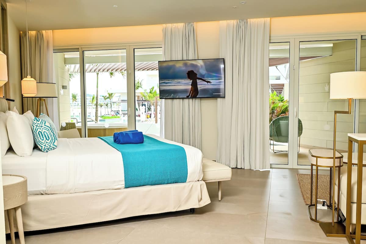 In-room safe, iron/ironing board, free WiFi, bed sheets