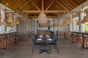Dining - Princess Grand Jamaica Resort - All Inclusive (Green Island)