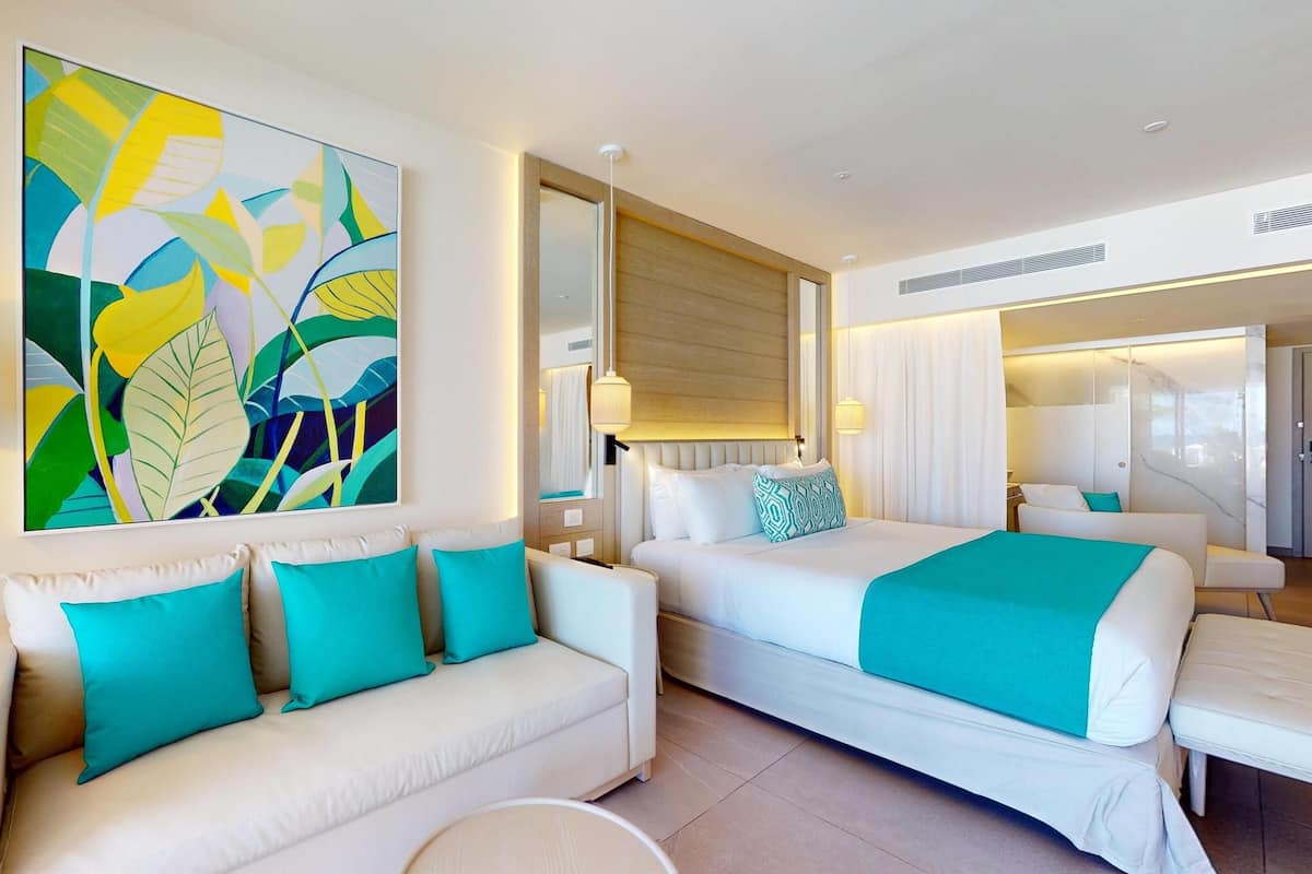 Swim Out Princess Junior Suite | 1 phòng ngủ, két bảo mật tại phòng, bàn ủi/dụng cụ ủi quần áo