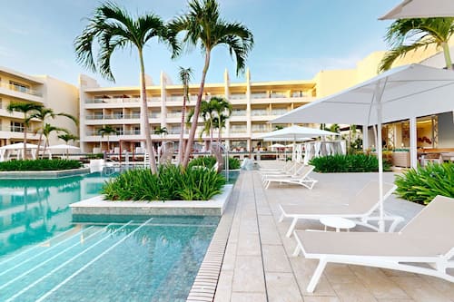4 piscines extérieures, tentes de plage, parasols de plage
