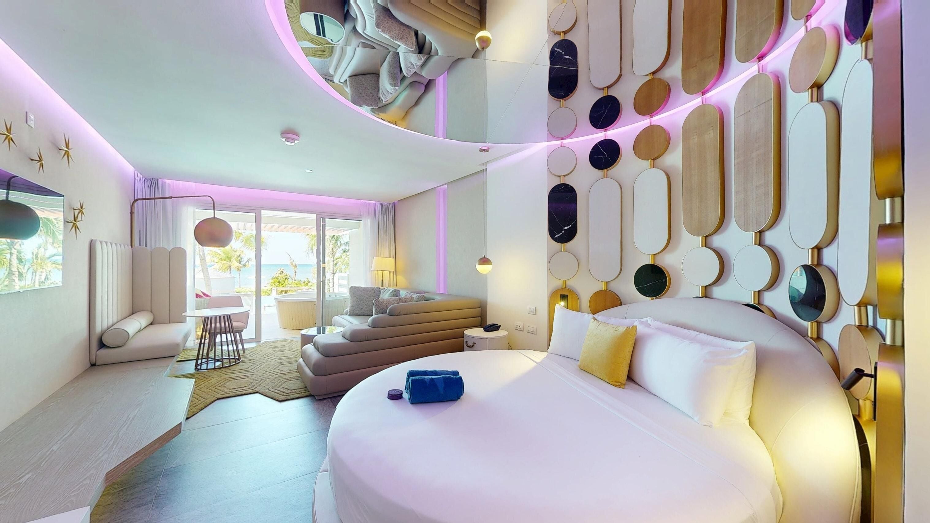 Swim Out Pleasure Junior Suite | 迷你吧、客房内保险箱、熨斗/熨衣板、免费 WiFi