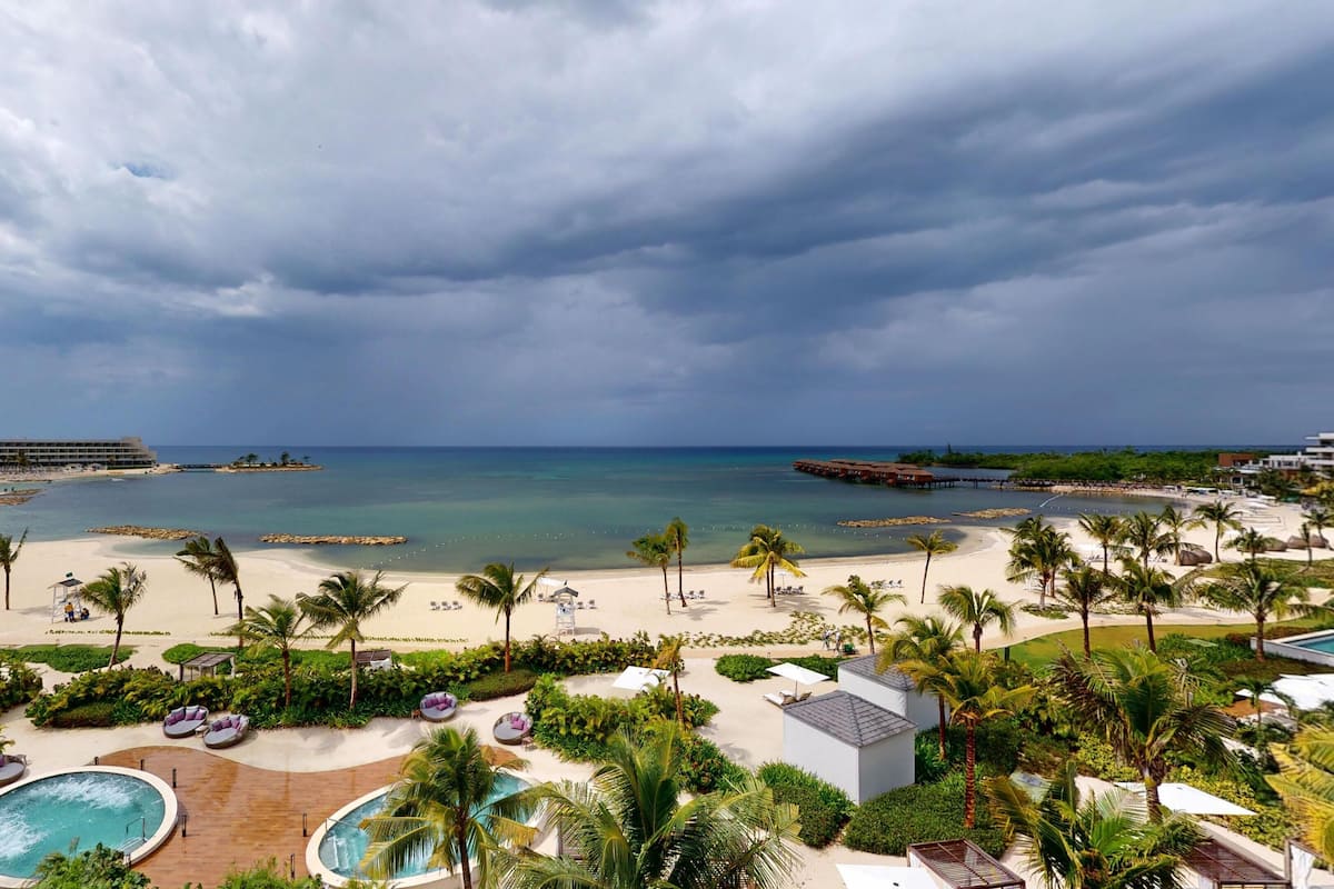 1 habitación, minibar y caja de seguridad en la habitación