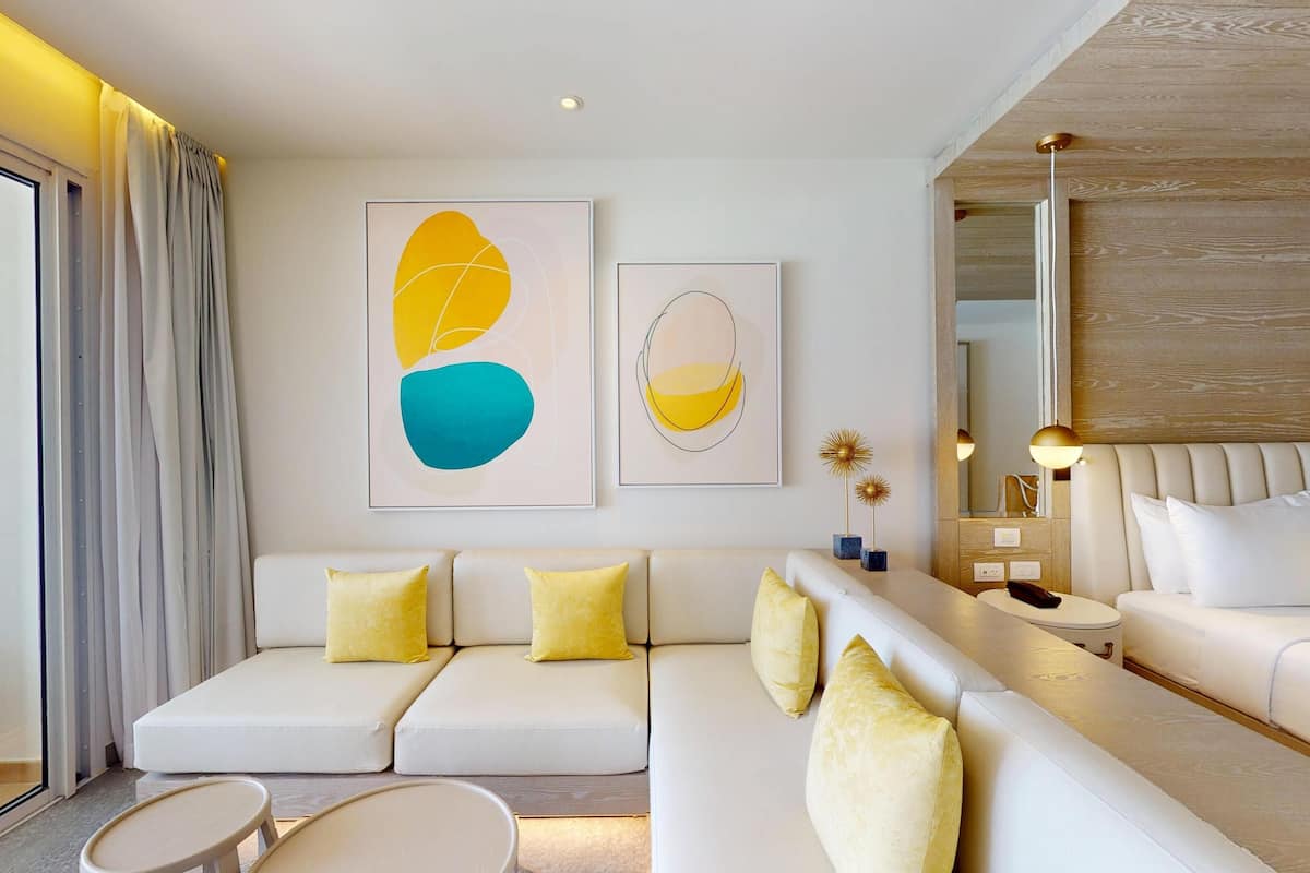 Junior Suite (Platinum Swim Out)