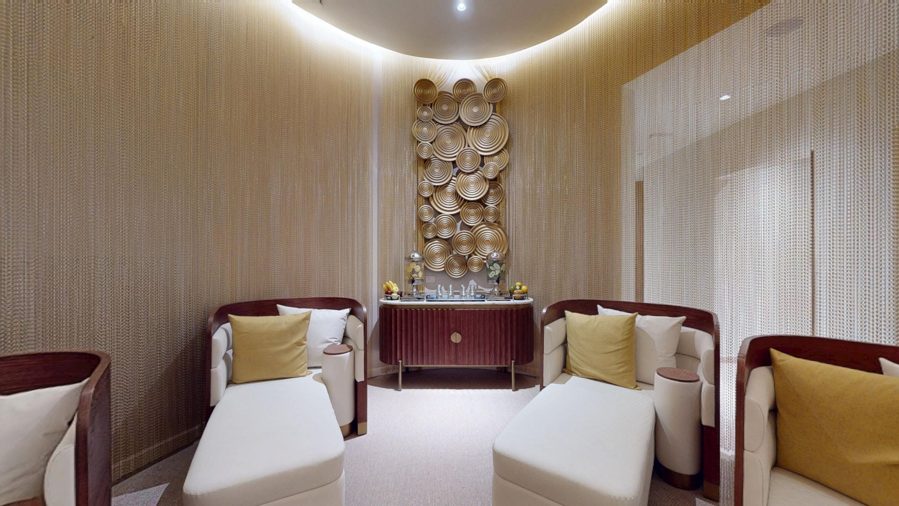 Couples treatment rooms, sauna, hot tub, steam room, body treatments