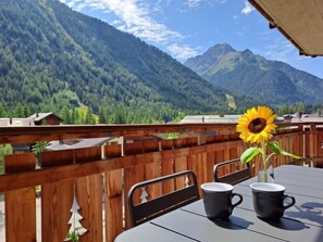 Outdoor dining - Les Mayens 3.2 by Interhome (Champex)