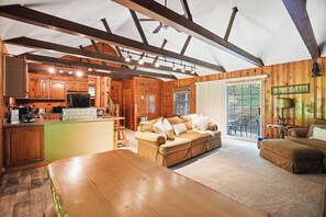 TV, fireplace - 40 Private Acres | Hot Tub | Dog-Friendly (South Bloomingville)