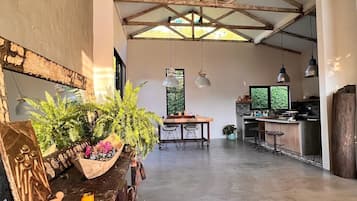 Chalet | Tempat makan