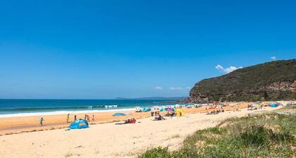 Stunning beaches, secluded bays, beautiful birds and bush walks galore!