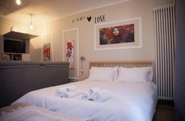 1 Schlafzimmer, Bügeleisen/Bügelbrett, Bettwäsche