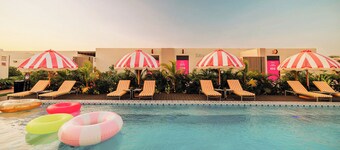 Privada Stays - Private Pools & Colorful-Chic Boutique Hotel