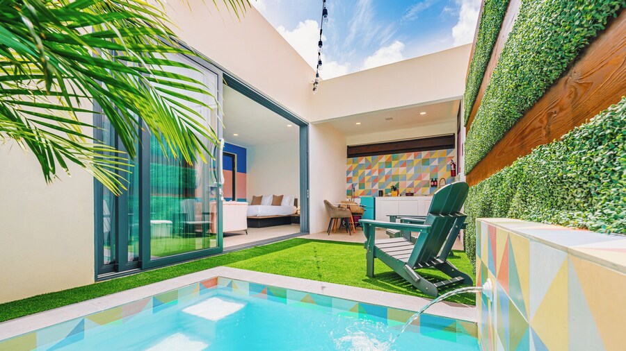 Privada Stays - Private Pools & Colorful-Chic Boutique Hotel