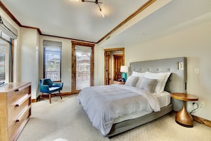 2 bedrooms, iron/ironing board, free WiFi, bed sheets - At the New Gondola 2 Br/BA Condo Escala Lodges located @ Hyatt Centric Park City (Park CIty)