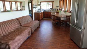 Interior - Otter Lake B&B, Denman Island, BC, Canada
family friendly, coastal (Denman Island)