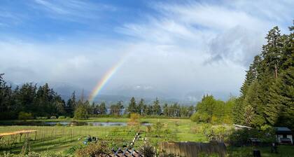 Otter Lake B&B, Denman Island, BC, Canada
family friendly, coastal