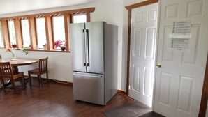 Interior - Otter Lake B&B, Denman Island, BC, Canada
family friendly, coastal (Denman Island)