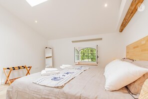2 bedrooms, internet