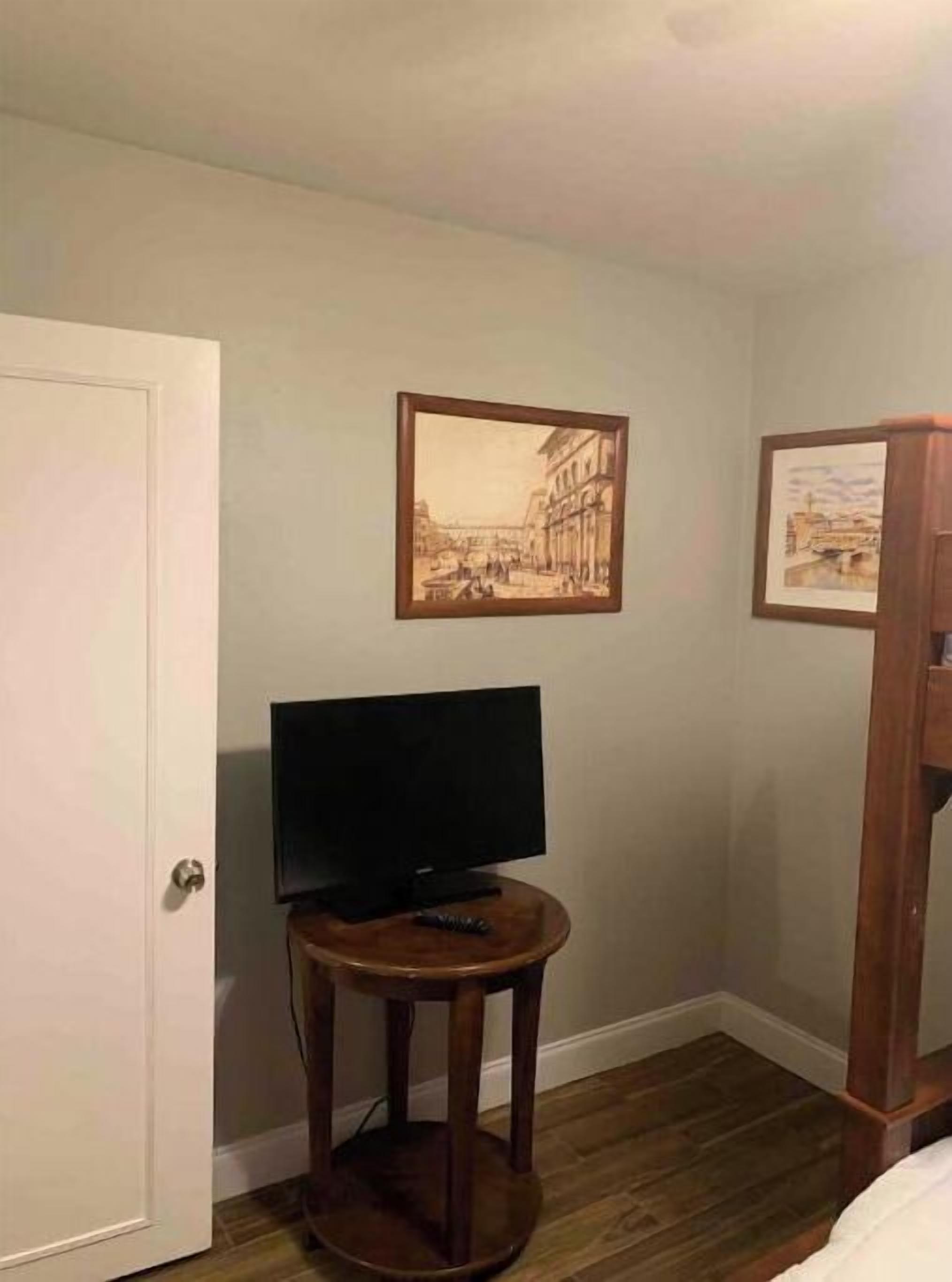 The Cozy Sanford Home