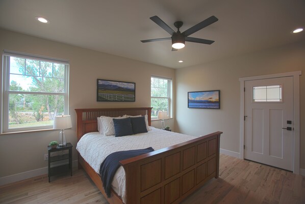 3 bedrooms, iron/ironing board, free WiFi, bed sheets