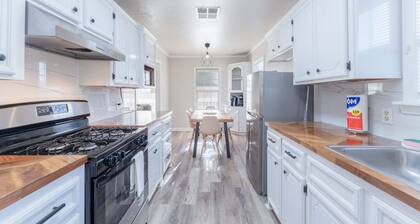 Central 3BR Comfortable Family-Friendly Extd Stay