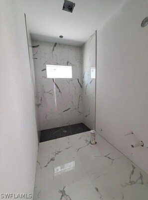 Interior - BEAUTIFUL NEW BUILD in the entrance of Naples Estates (Naples)