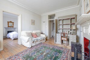1 室のベッドルーム、アイロン / アイロン台、インターネット、ベッドシーツ