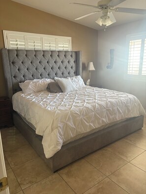 3 bedrooms, free WiFi, bed sheets, wheelchair access