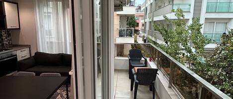 Standard Apartment | Balcony