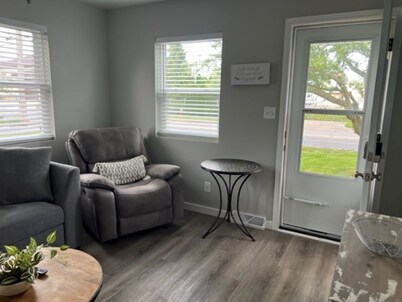 Minutes to Cedar Point & CP sports center; Newly renovated home; Sleeps 6