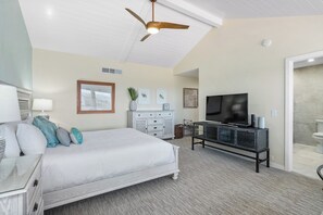 2 bedrooms, desk, iron/ironing board, travel cot