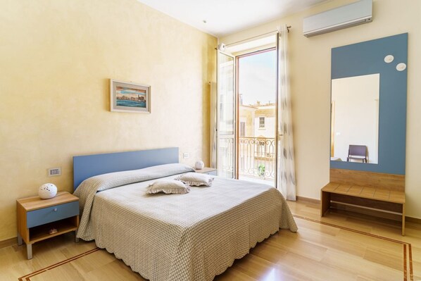 2 Schlafzimmer, Bügeleisen/Bügelbrett, Internetzugang, Bettwäsche