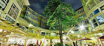 Spacious 2BR in BGC w/Fast Wi-Fi, Netflix & UHD TV