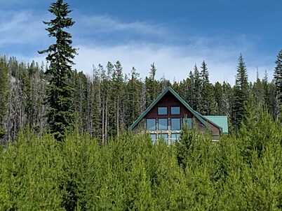 Large mountain home with stunning views of Georgetown Lake and Pintler Range