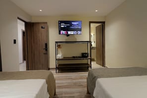 6 camere, una cassaforte in camera, Wi-Fi, lenzuola